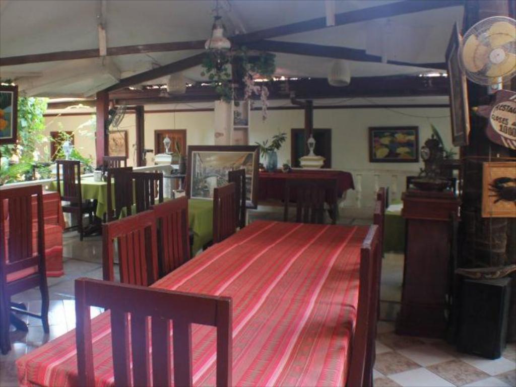 De Loro Inn And Restaurant بويرتو برينسيسا المظهر الخارجي الصورة